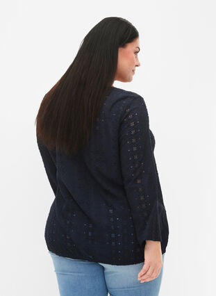 Blouse avec broderie anglaise et manches 7/8, Navy Blazer, Model image number 1